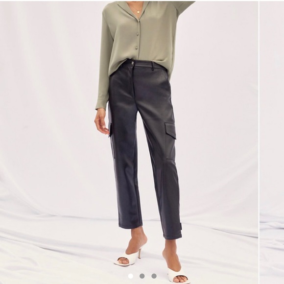Aritzia Modern Cargo Pant - Picture 1 of 2